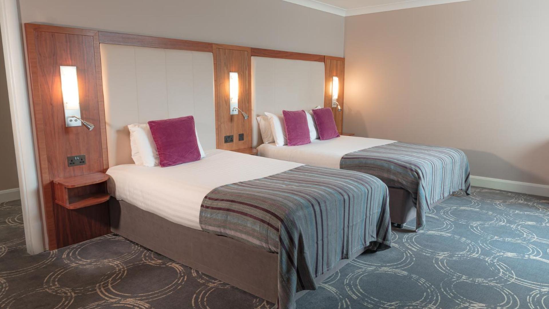 Charleville Park Hotel & Leisure Club Buitenkant foto