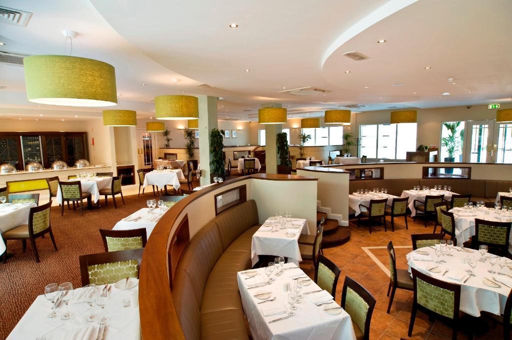 Charleville Park Hotel & Leisure Club Buitenkant foto